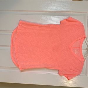 Women’s workout tee